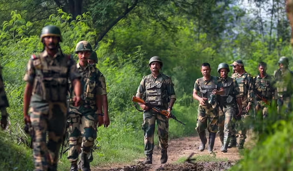 Punjab | పాక్ చొరబాటుదారుడి కాల్చివేత Punjab | పాక్ చొరబాటుదారుడి కాల్చివేత