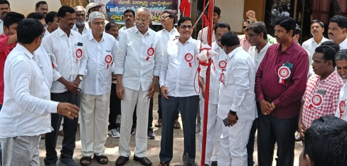 AISF | ఎర్ర జెండాకు నమస్కరిద్దాం : కట్టా శేఖర్ రెడ్డి AISF | ఎర్ర జెండాకు నమస్కరిద్దాం : కట్టా శేఖర్ రెడ్డి