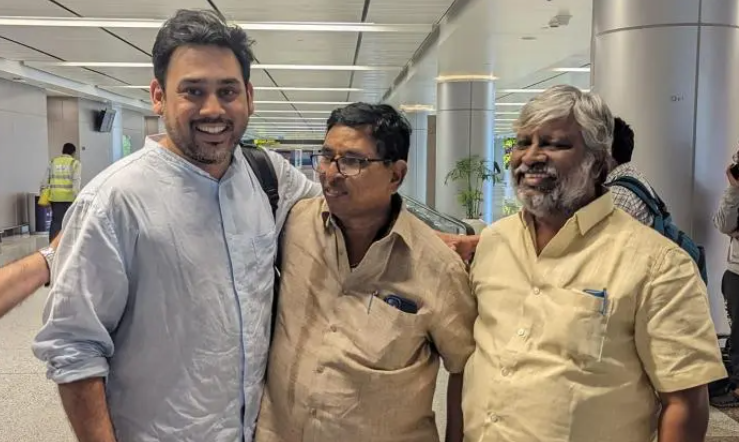CPR | విమానంలో గుండెపోటు.. సీపీఆర్ చేసిన వ్యాపారవేత్త CPR | విమానంలో గుండెపోటు.. సీపీఆర్ చేసిన వ్యాపారవేత్త
