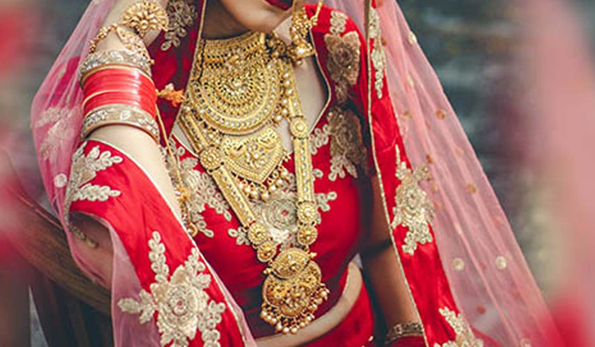 Gold Rates | మగువలకు షాకిచ్చిన బంగారం.. మళ్లీ పెరిగిన ధరలు..! నేడు హైదరాబాద్లో ధరలు ఎలా ఉన్నాయంటే..? Gold Rates | మగువలకు షాకిచ్చిన బంగారం.. మళ్లీ పెరిగిన ధరలు..! నేడు హైదరాబాద్లో ధరలు ఎలా ఉన్నాయంటే..?