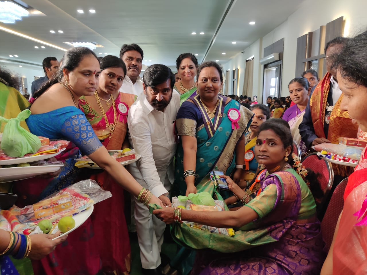 Minister Jagadish Reddy | మహిళల పక్షపాతి సీఎం కేసీఆర్: మంత్రి జగదీశ్ రెడ్డి Minister Jagadish Reddy | మహిళల పక్షపాతి సీఎం కేసీఆర్: మంత్రి జగదీశ్ రెడ్డి
