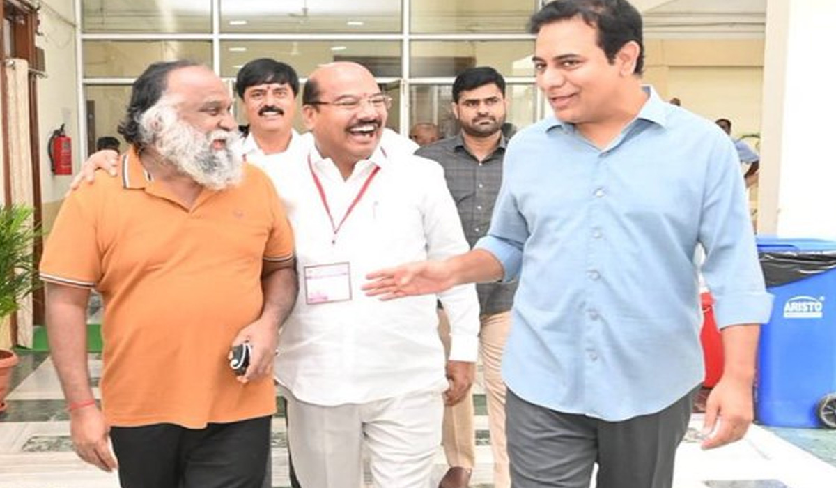 Jagga Reddy | గులాబీ గూటికి జగ్గారెడ్డి..? 23న చేరికకు సన్నాహాలు! Jagga Reddy | గులాబీ గూటికి జగ్గారెడ్డి..? 23న చేరికకు సన్నాహాలు!