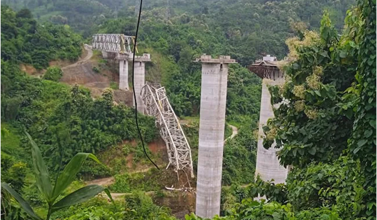 Mizoram | కూలిన రైల్వే బ్రిడ్జి.. 17 మంది దుర్మరణం Mizoram | కూలిన రైల్వే బ్రిడ్జి.. 17 మంది దుర్మరణం
