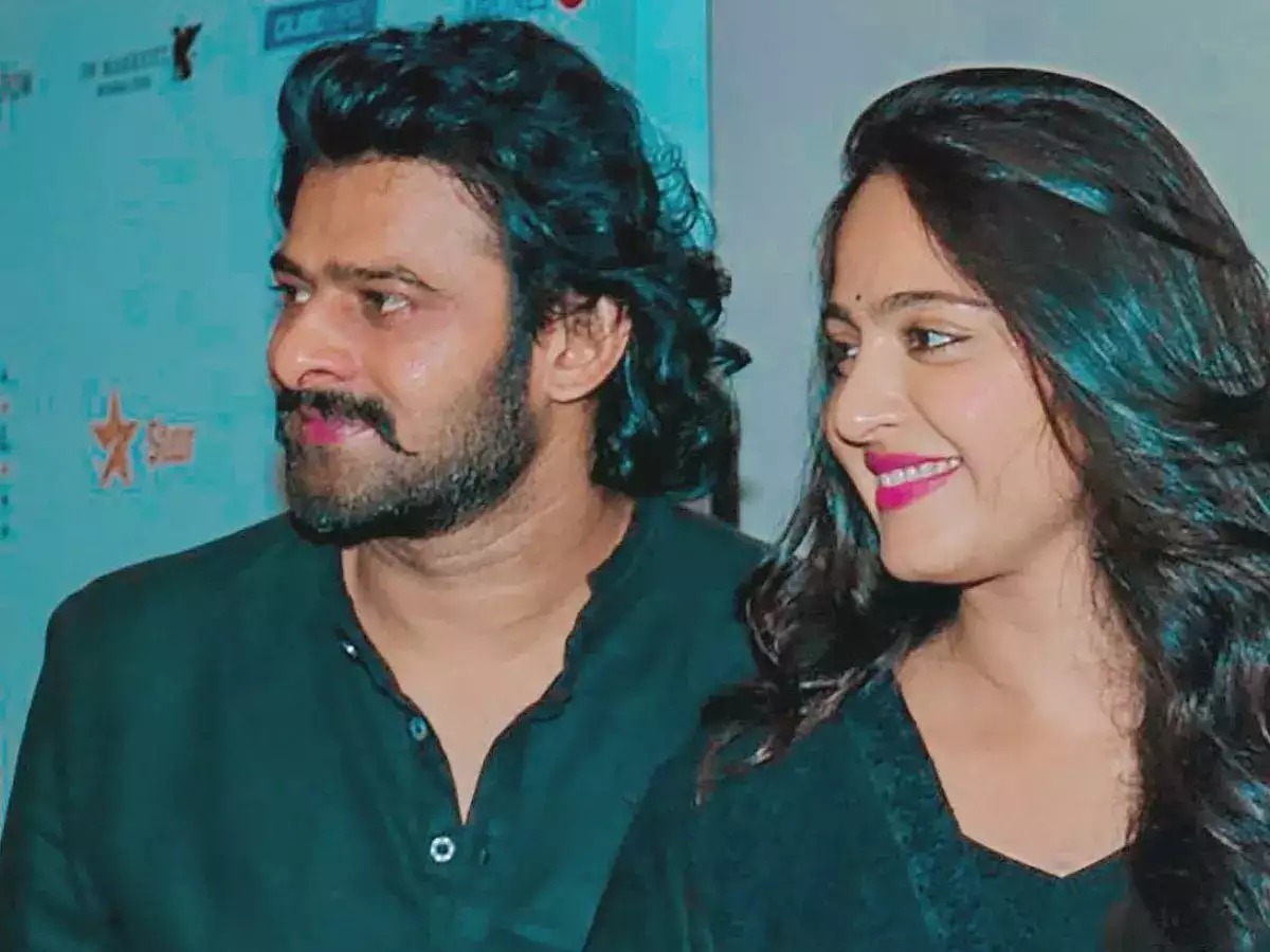 Prabhas and Anushka ప్రభాస్, అనుష్క మళ్లీ.. ఫిక్సయిపోవచ్చా..