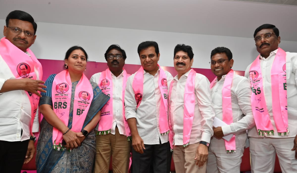 Tellam Venkatrao | బీఆరెస్లో.. తిరిగి చేరిన మాజీ ఎమ్మెల్యే తెల్లం Tellam Venkatrao | బీఆరెస్లో.. తిరిగి చేరిన మాజీ ఎమ్మెల్యే తెల్లం
