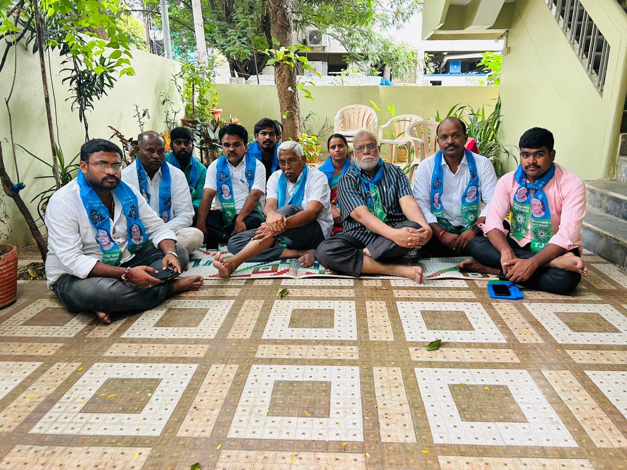 Group-2 | గ్రూప్- 2 పరీక్షను.. వాయిదా వేయాల్సిందే: RSP, కోదండరామ్ Group-2 | గ్రూప్- 2 పరీక్షను.. వాయిదా వేయాల్సిందే: RSP, కోదండరామ్