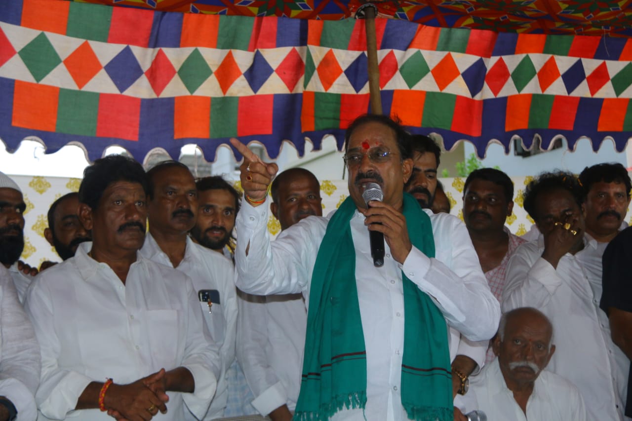 Tummala Nageswar Rao | ప్రజల కోసం పోటీ చేస్తా.. నేను ఎవరికీ తల వంచేది లేదు: తుమ్మల నాగేశ్వర్రావు ప్రకటన Tummala Nageswar Rao | ప్రజల కోసం పోటీ చేస్తా.. నేను ఎవరికీ తల వంచేది లేదు: తుమ్మల నాగేశ్వర్రావు ప్రకటన