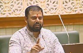 Rajasingh | మళ్లీ వస్తానో లేదో.. నా గోషామహల్ ప్రజలపై దయ చూపండి: రాజాసింగ్ Rajasingh | మళ్లీ వస్తానో లేదో.. నా గోషామహల్ ప్రజలపై దయ చూపండి: రాజాసింగ్