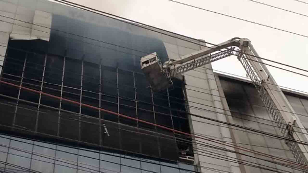Hyderabad | హైదరాబాద్.. జేపీ సినిమా మాల్లో భారీ అగ్నిప్రమాదం Hyderabad | హైదరాబాద్.. జేపీ సినిమా మాల్లో భారీ అగ్నిప్రమాదం