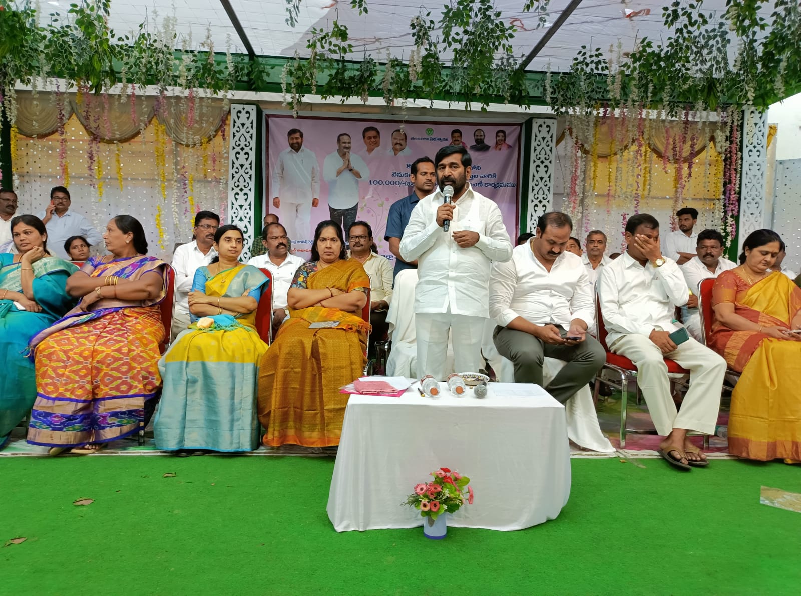 Suryapeta | కుల వృత్తుల ఆర్ధిక బలోపేతానికే లక్ష చేయూత: మంత్రి జగదీశ్రెడ్డి Suryapeta | కుల వృత్తుల ఆర్ధిక బలోపేతానికే లక్ష చేయూత: మంత్రి జగదీశ్రెడ్డి