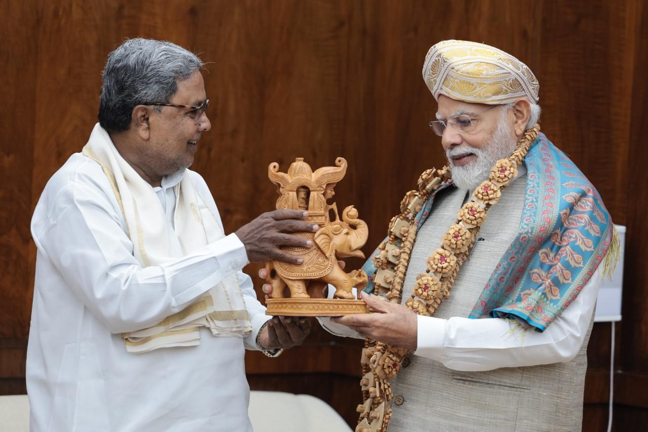 Siddaramaiah | ప్రధాని మోదీని కలిసిన కాంగ్రెస్ సీఎం Siddaramaiah | ప్రధాని మోదీని కలిసిన కాంగ్రెస్ సీఎం