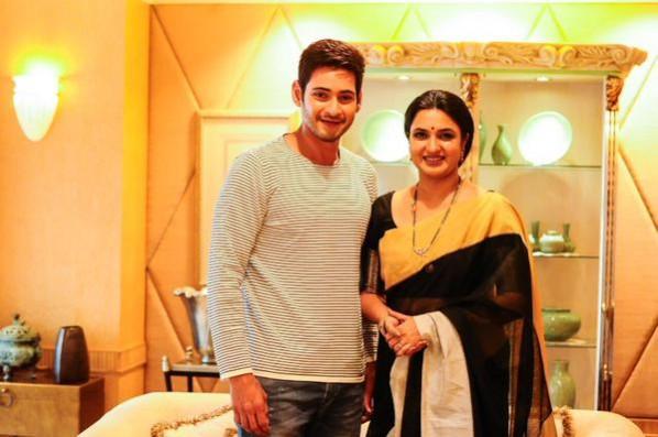 Sukanya | 50 ఏళ్ల వయస్సులో పెళ్లా.. పిల్లలు పుడితే అమ్మ అంటారా, లేక అమ్మమ్మ అంటారా..! Sukanya | 50 ఏళ్ల వయస్సులో పెళ్లా.. పిల్లలు పుడితే అమ్మ అంటారా, లేక అమ్మమ్మ అంటారా..!