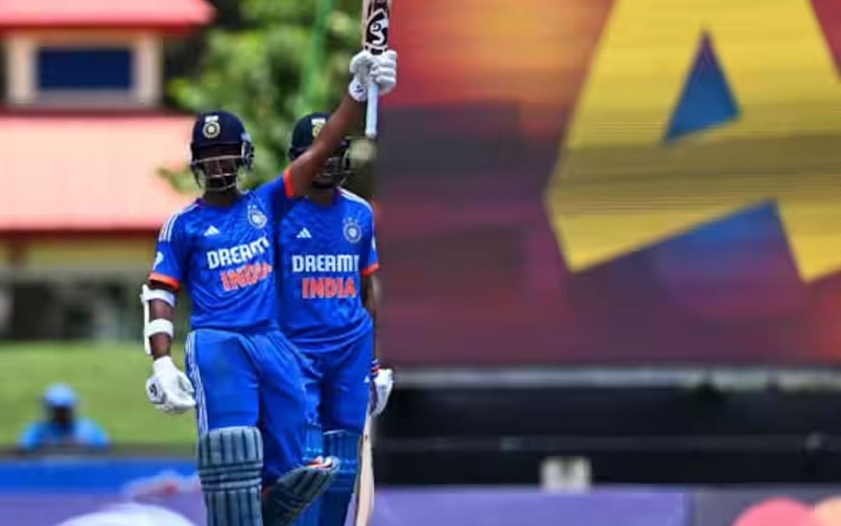 Ind vs WI | రెచ్చిపోయిన ఓపెనర్స్.. అంత పెద్ద టార్గెట్ని సులభంగా ఊదేసిన గిల్, యశస్వి Ind vs WI | రెచ్చిపోయిన ఓపెనర్స్.. అంత పెద్ద టార్గెట్ని సులభంగా ఊదేసిన గిల్, యశస్వి