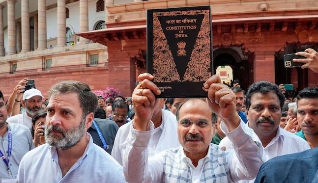 Congress | రాజ్యాంగ ప్రతిలో.. సెక్యులర్, సోషలిస్టు పదాలు తీసేశారు: కాంగ్రెస్ Congress | రాజ్యాంగ ప్రతిలో.. సెక్యులర్, సోషలిస్టు పదాలు తీసేశారు: కాంగ్రెస్