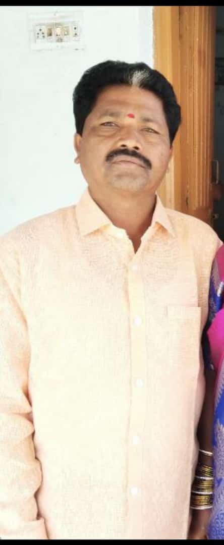 Karimnagar | కూతురి పెళ్లిరోజే.. గుండెపోటుతో తండ్రి మృతి Karimnagar | కూతురి పెళ్లిరోజే.. గుండెపోటుతో తండ్రి మృతి