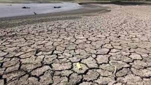 Water | భూగర్భ జలాలకు ముప్పు! ఎండిపోతున్న సహజ నీటి వనరులు Water | భూగర్భ జలాలకు ముప్పు! ఎండిపోతున్న సహజ నీటి వనరులు