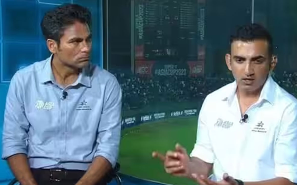 Gautham Gambhir | కోహ్లీ ఫ్యాన్స్కి.. మిడిల్ ఫింగర్ చూపించిన గౌతమ్ గంభీర్ Gautham Gambhir | కోహ్లీ ఫ్యాన్స్కి.. మిడిల్ ఫింగర్ చూపించిన గౌతమ్ గంభీర్