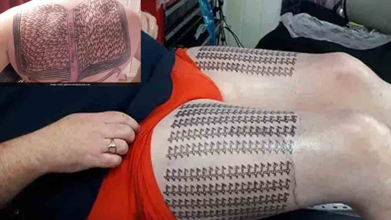 UK Man Tattoos | ప్రపంచ రికార్డు బద్దలు.. కూతురిపై ప్రేమతో ఒంటిపై 667 పచ్చబొట్లు UK Man Tattoos | ప్రపంచ రికార్డు బద్దలు.. కూతురిపై ప్రేమతో ఒంటిపై 667 పచ్చబొట్లు