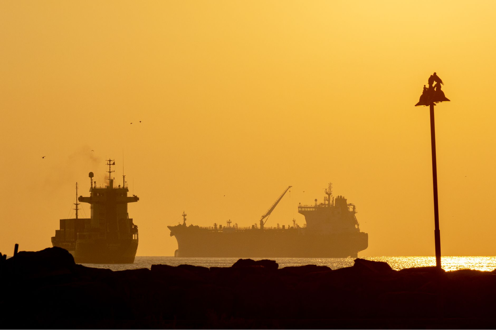 Hormuz Ship Insurance Demand Drops