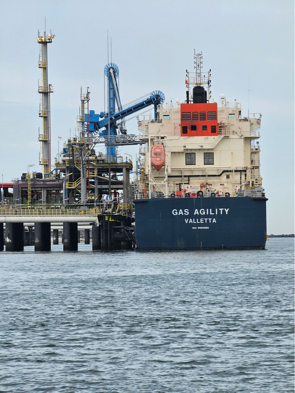 Qatar, Iran gas field disruptions threaten LNG supply, Wood Mackenzie says