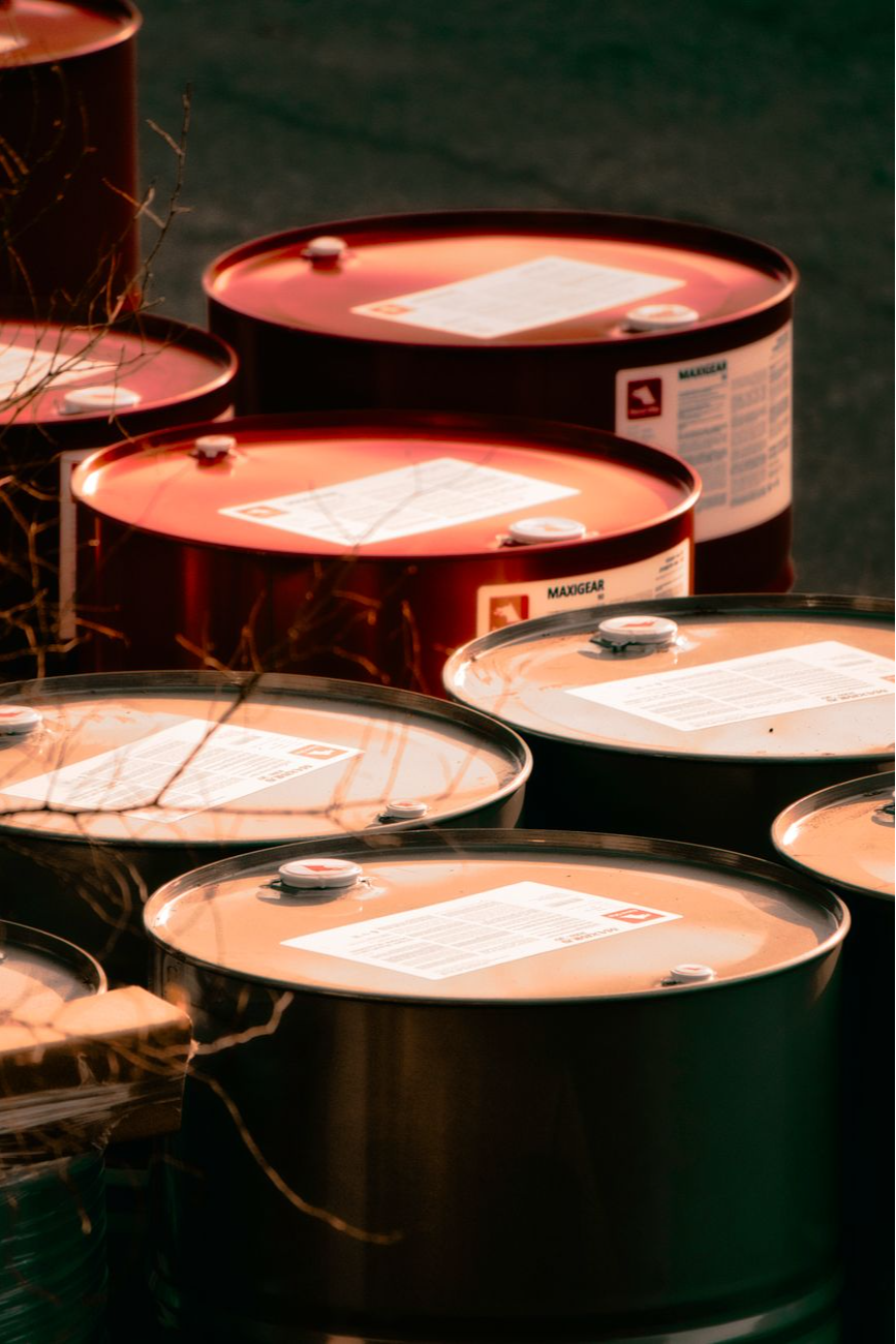 Oil Futures Fall for Third Day on Easing Supply Concerns