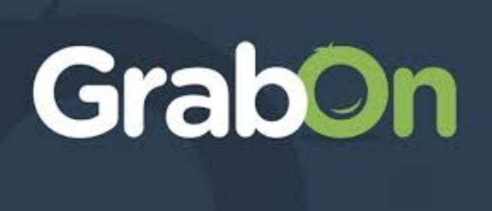 GrabOn app displaying cashback and discount deals for online shopping in India