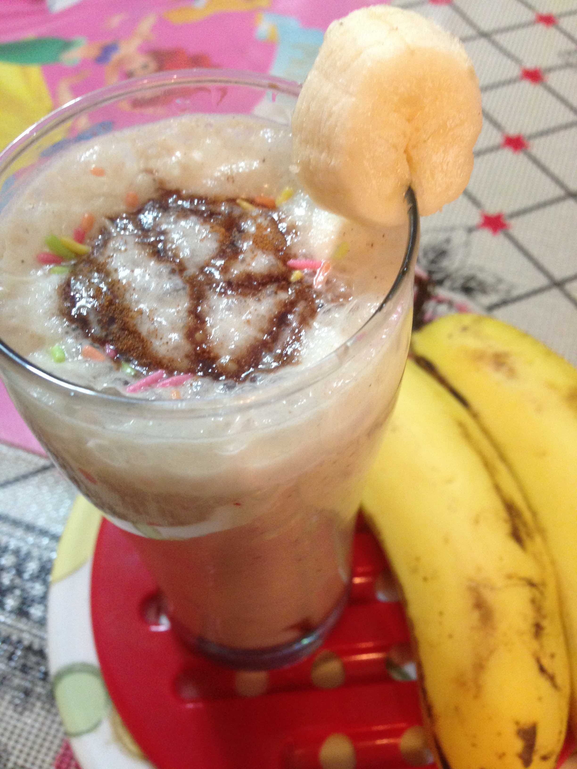 Banana and Dates Smoothie