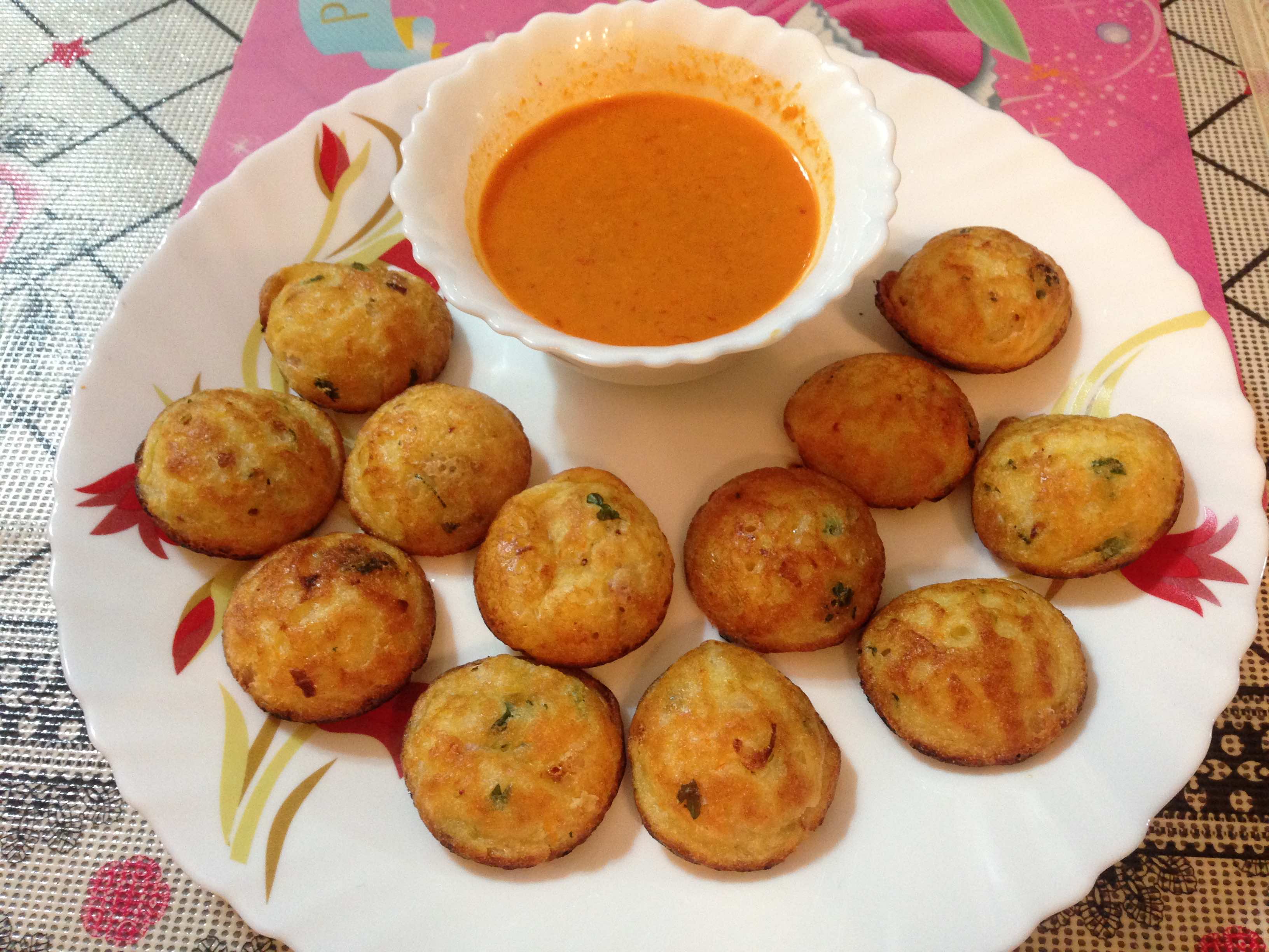 Rava Paddu/ Paniyaram/ Rava Appe/ Rava Gundpongalu