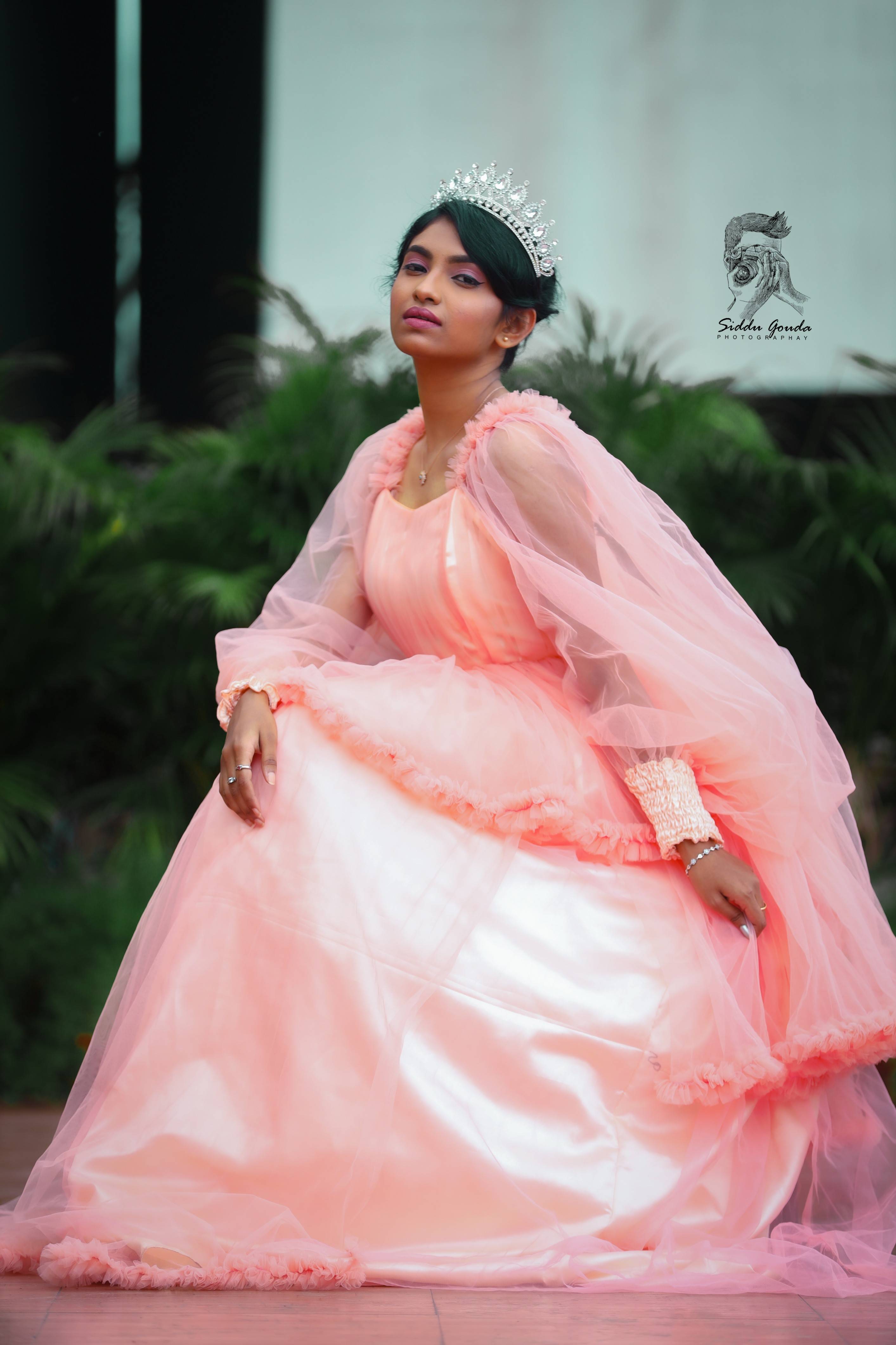 mens engagement dress in kerala Latest Traditional Kerala Engagement Lehenga Choli Design main image 1