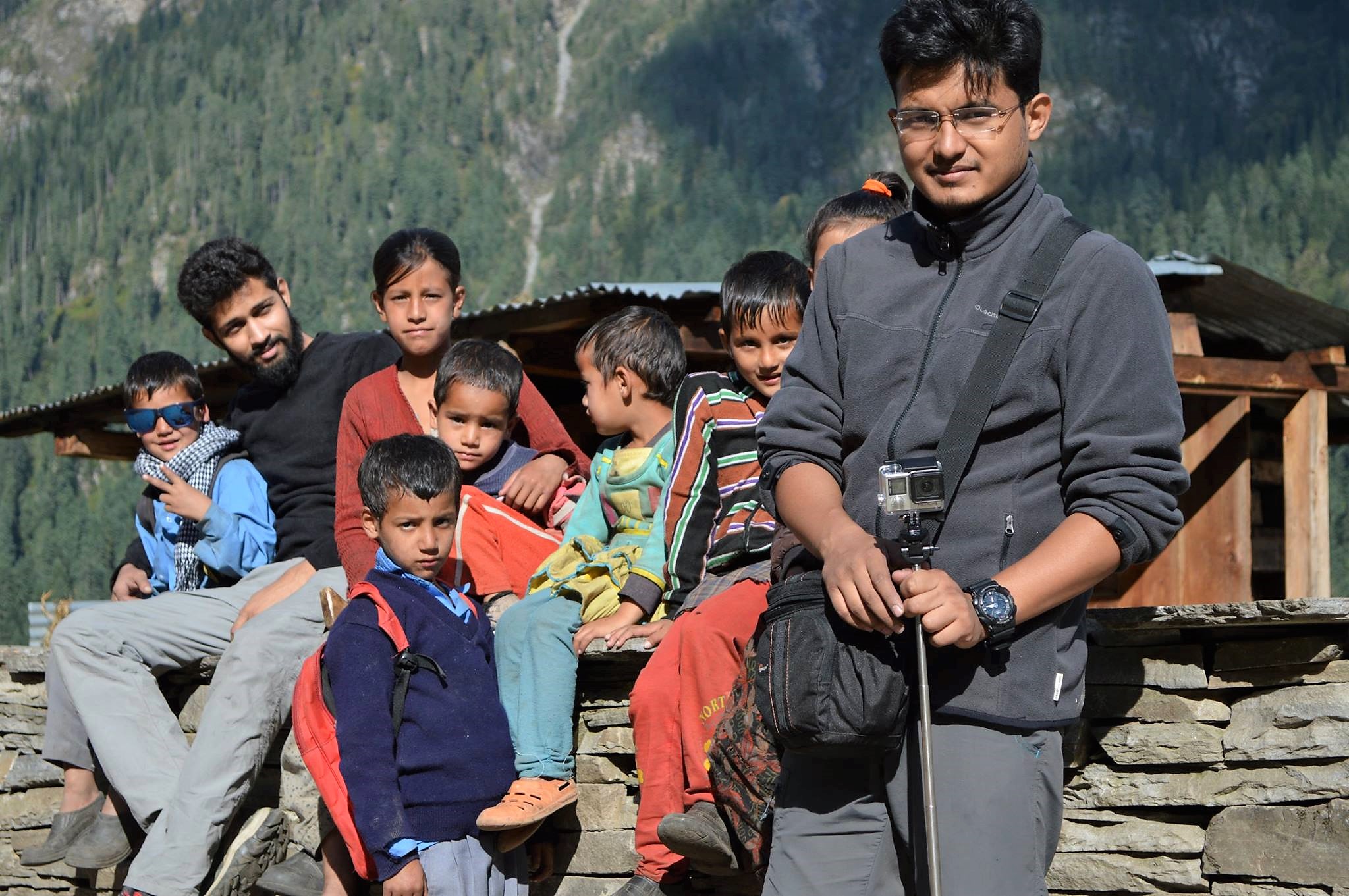 hanging village of jhaka