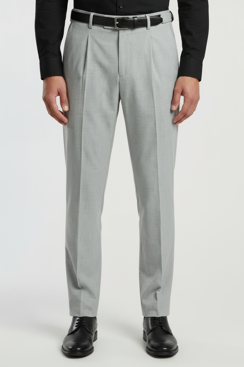 Standard-Setting Light Trousers
