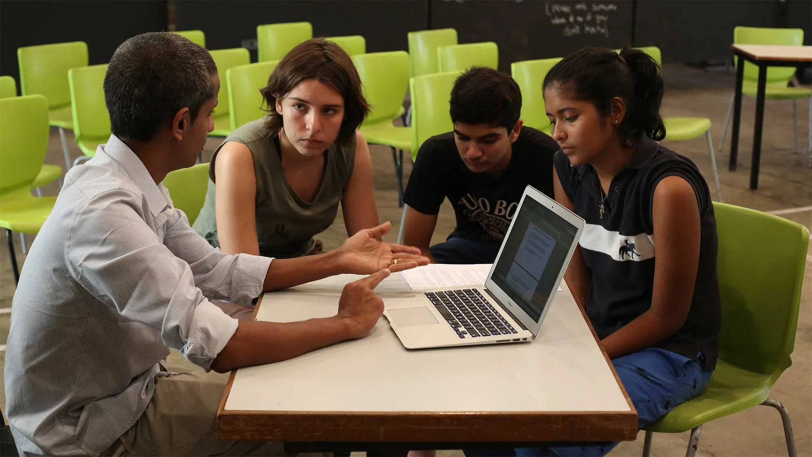 Students discussing a project