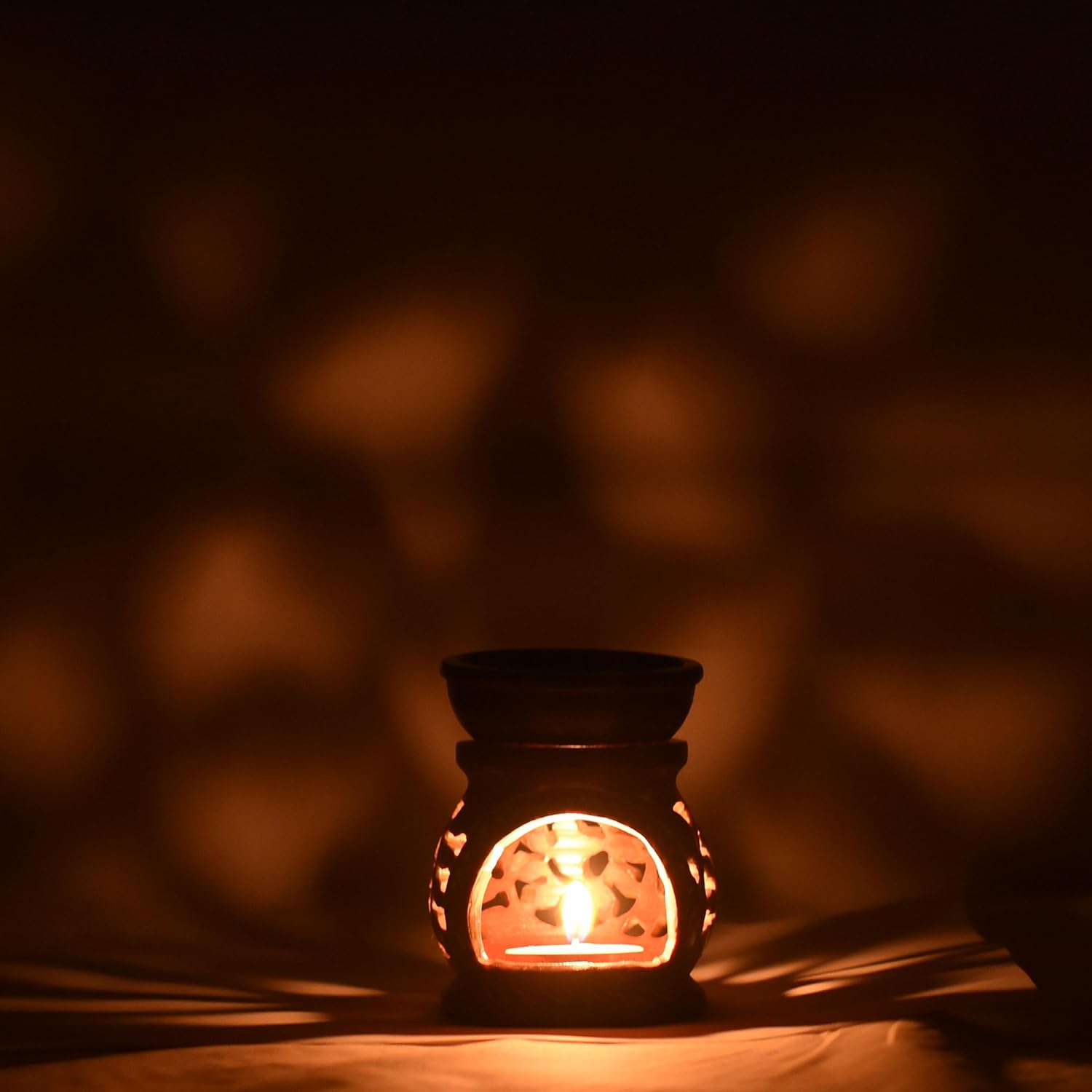 Hand-Carved Soapstone Aromatherapy Diffuser, Essential Oil Burner Aroma Diffuser for Home Fragrance (Floral) — photo — 3 of 7
