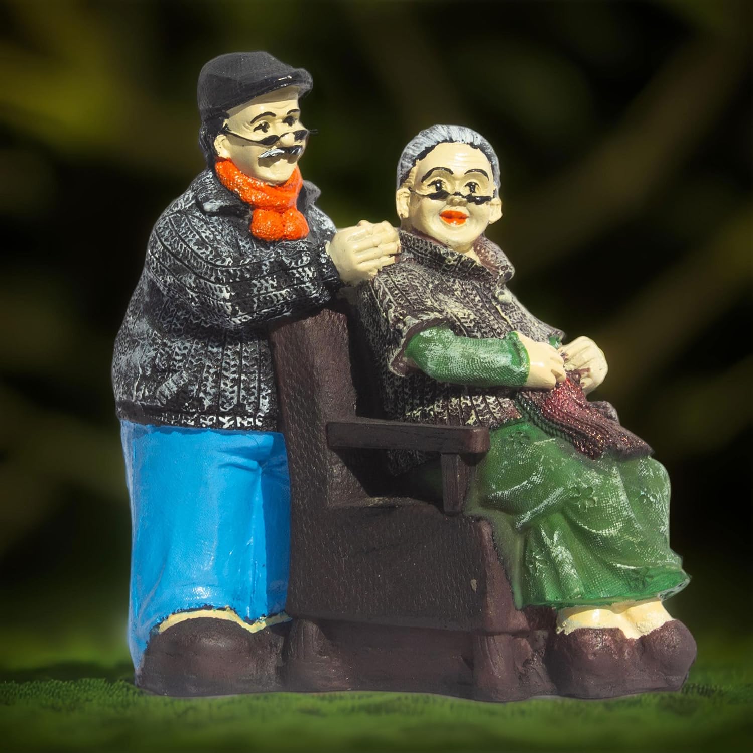 Enduring Companionship Polyresin Elderly Couple Figurine - Nostalgic Heartwarming Home Decor Showpiece for Living Room, Study Table, Gift (Dada Dadi 1) — photo — 2 of 8