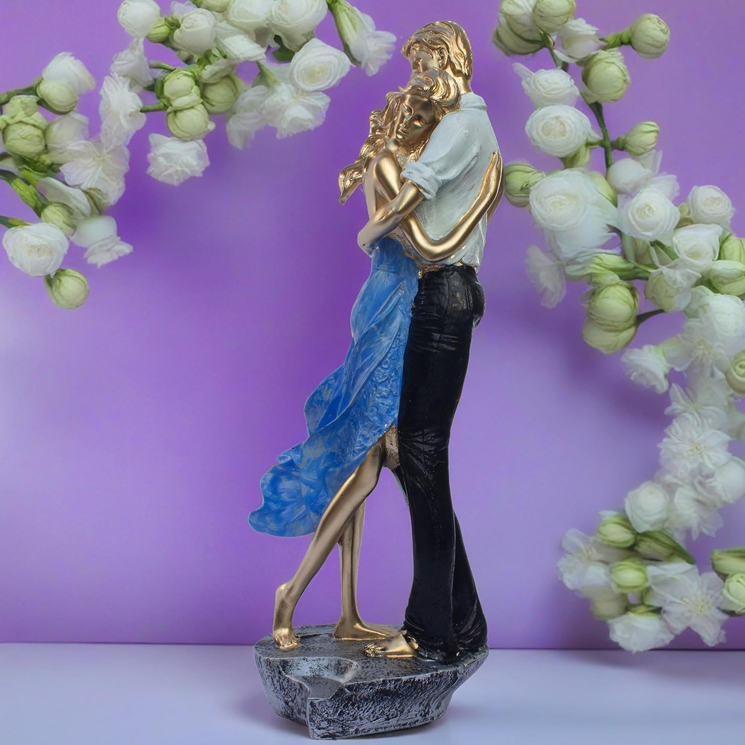 Romantic Embrace Couple Figurine - Hand-Painted Love and Affection Statue Showpiece for Home Decor (Love is Blue) — photo — 3 of 8