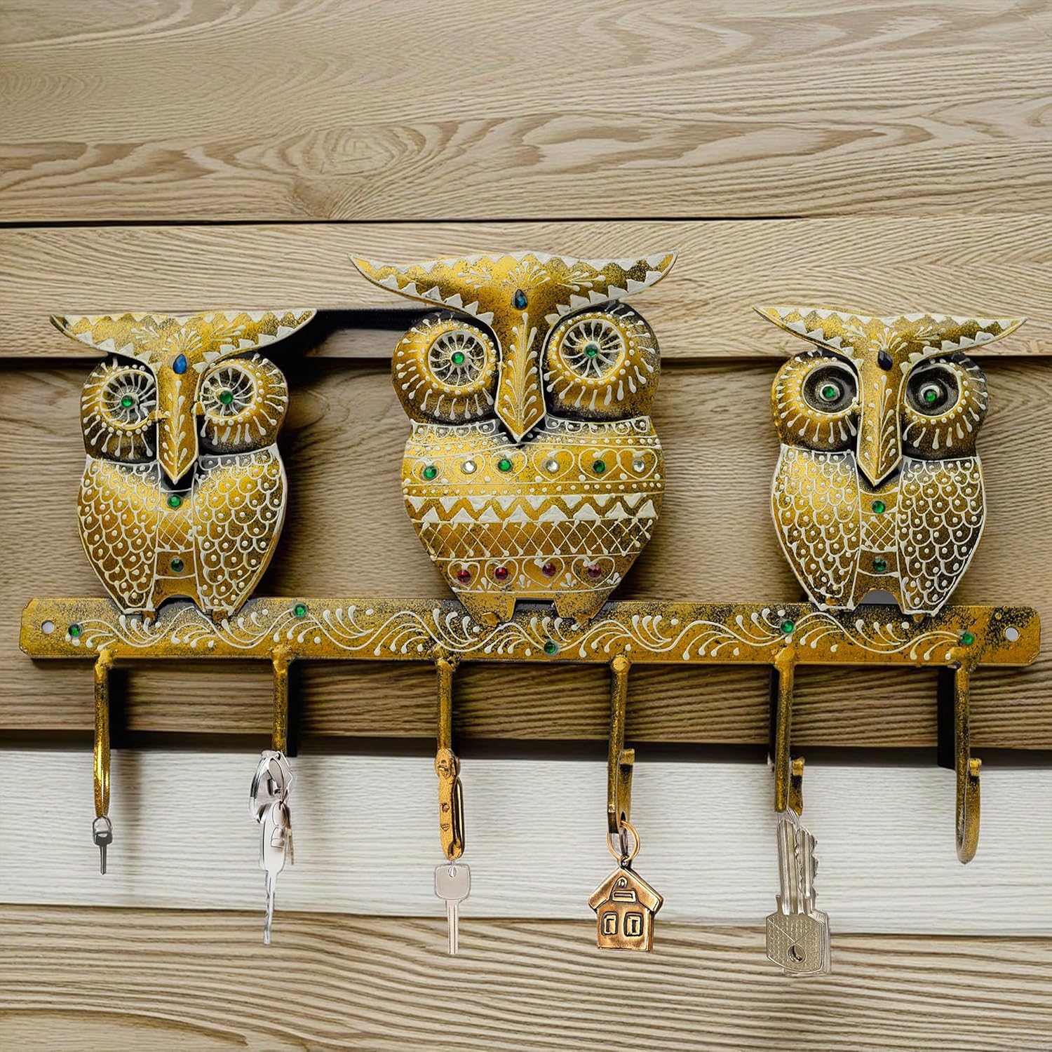 Owl-Themed 6 Key Chain Holder - Heavy Metal Wall-Mounted Key Organizer - Home & Outdoor Décor Key Rack Large Sturdy Key Slots - Easy to Hang, Perfect for Entrance Doorway, Living Room (Owl) — photo — 7 of 8