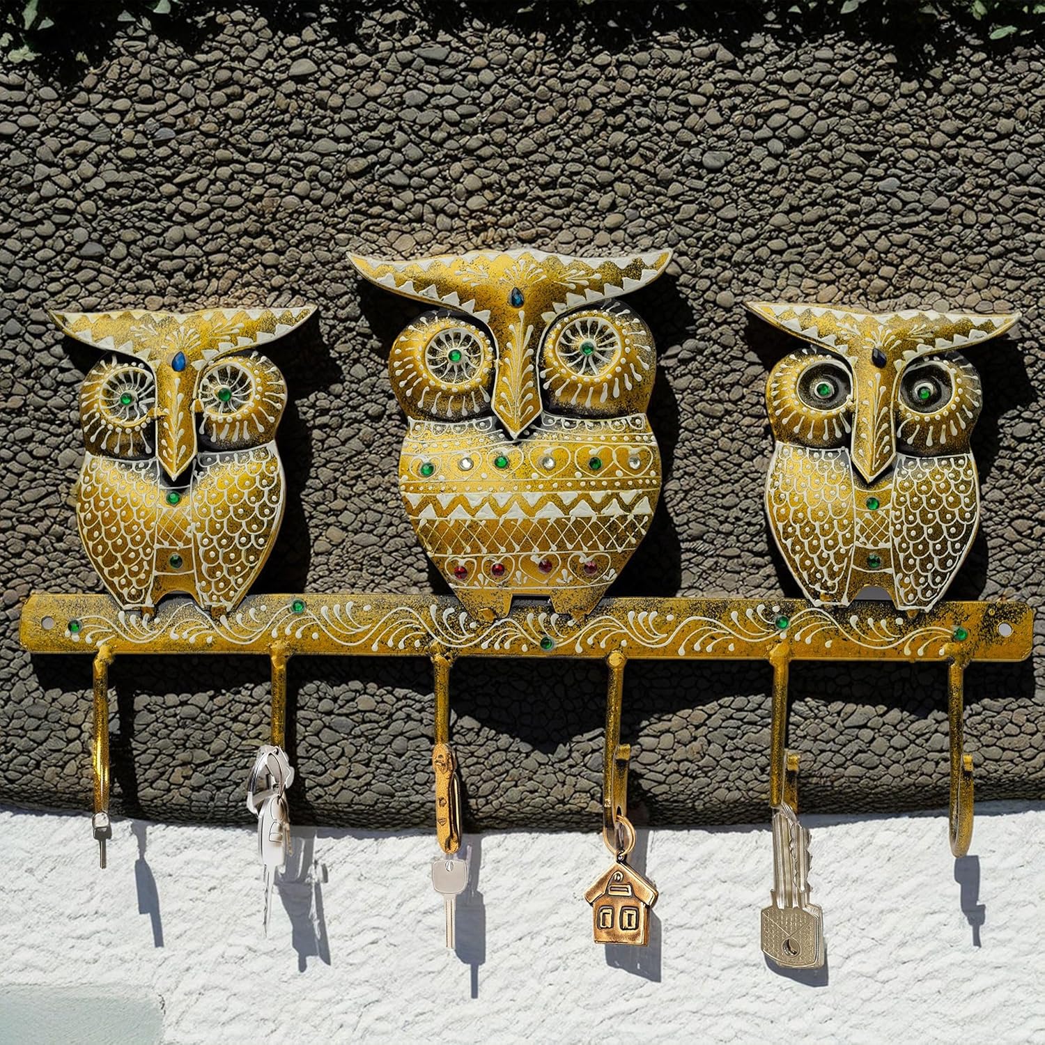 Owl-Themed 6 Key Chain Holder - Heavy Metal Wall-Mounted Key Organizer - Home & Outdoor Décor Key Rack Large Sturdy Key Slots - Easy to Hang, Perfect for Entrance Doorway, Living Room (Owl) — photo — 8 of 8