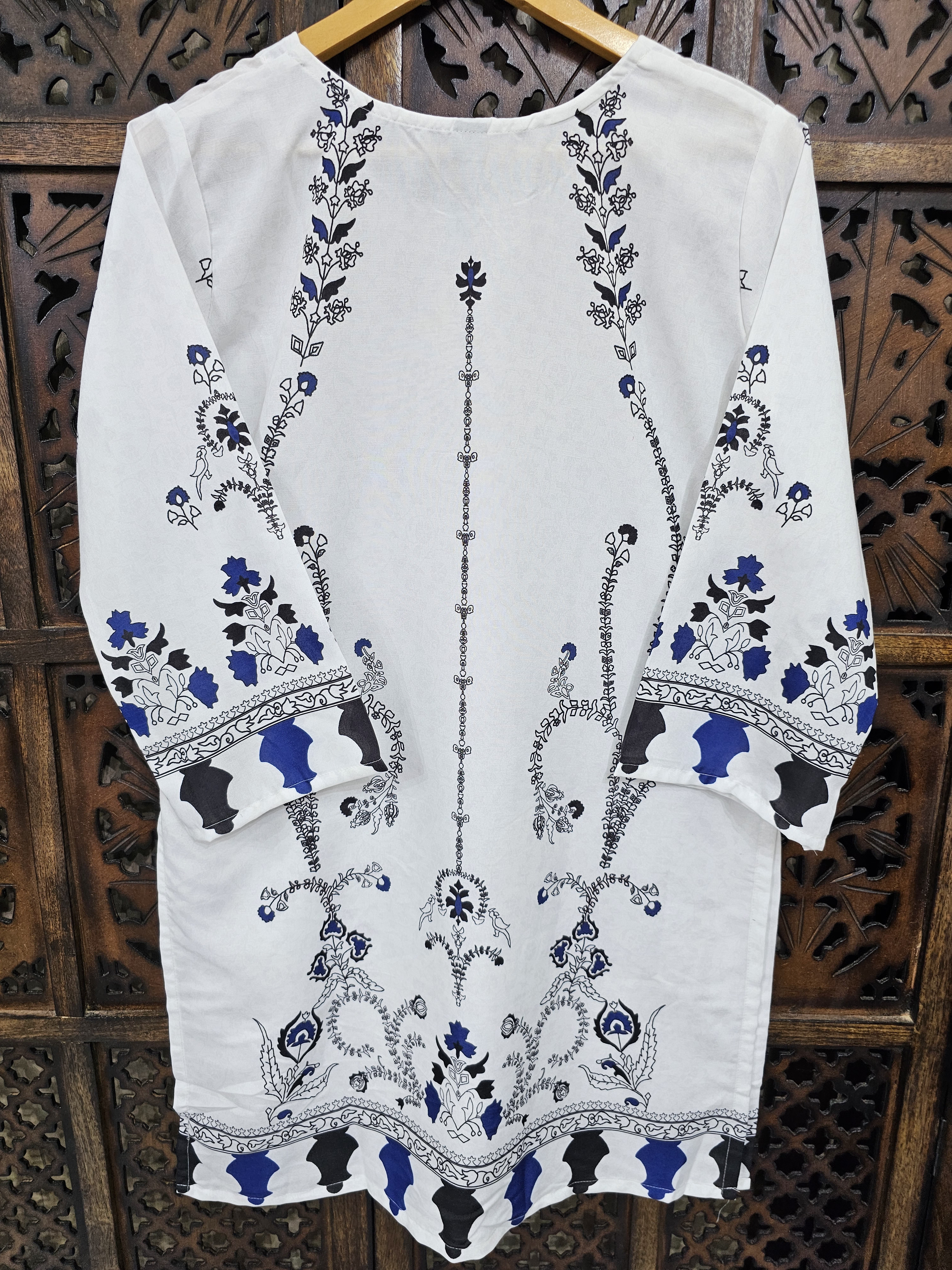 White Blue Rayon Straight Ethnic Print Kurta Pant Co-Ord Set view 3