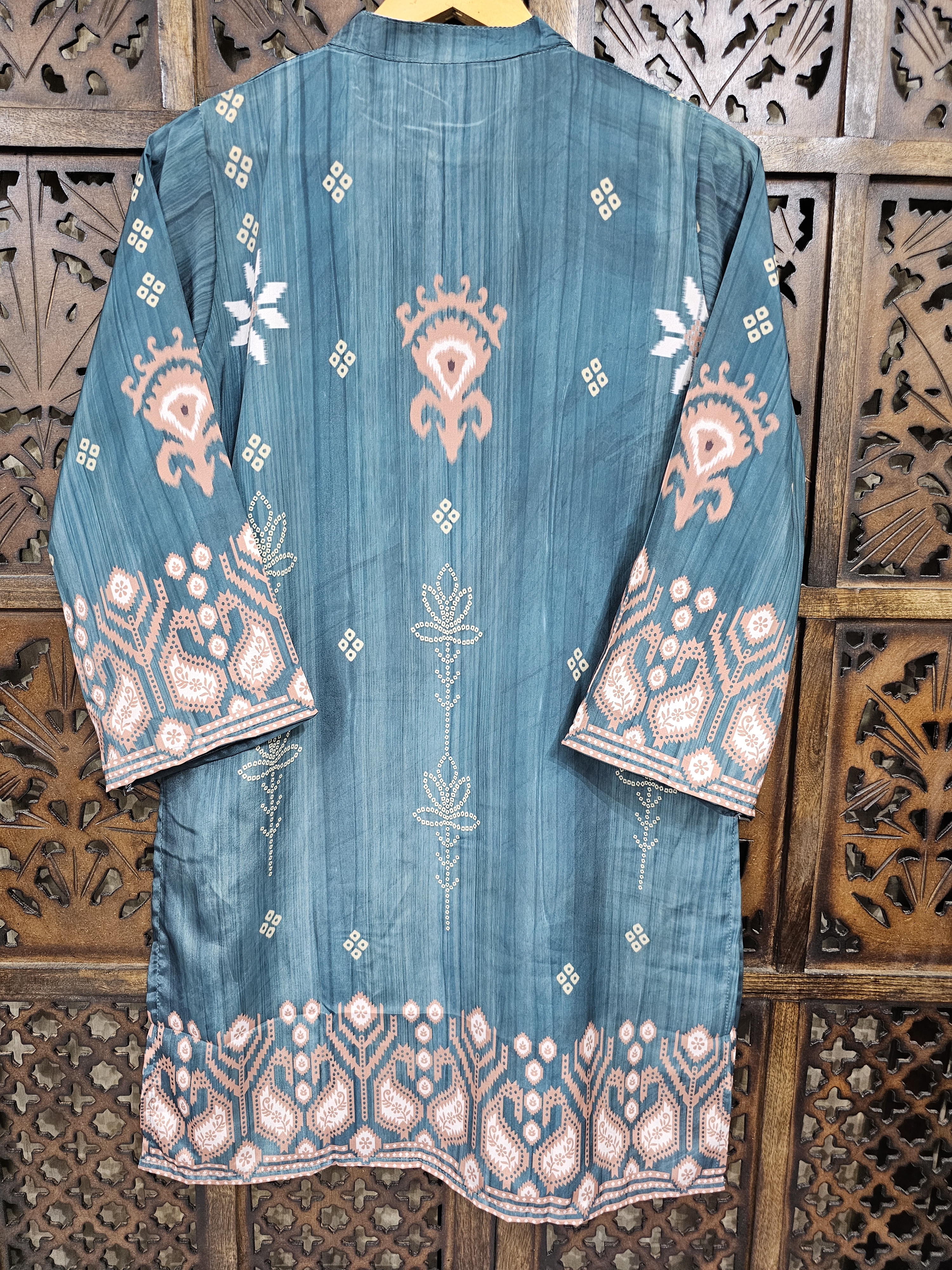 Teal Crepe Straight Ikat Print Kurta Palazzo Co-Ord Set alternate