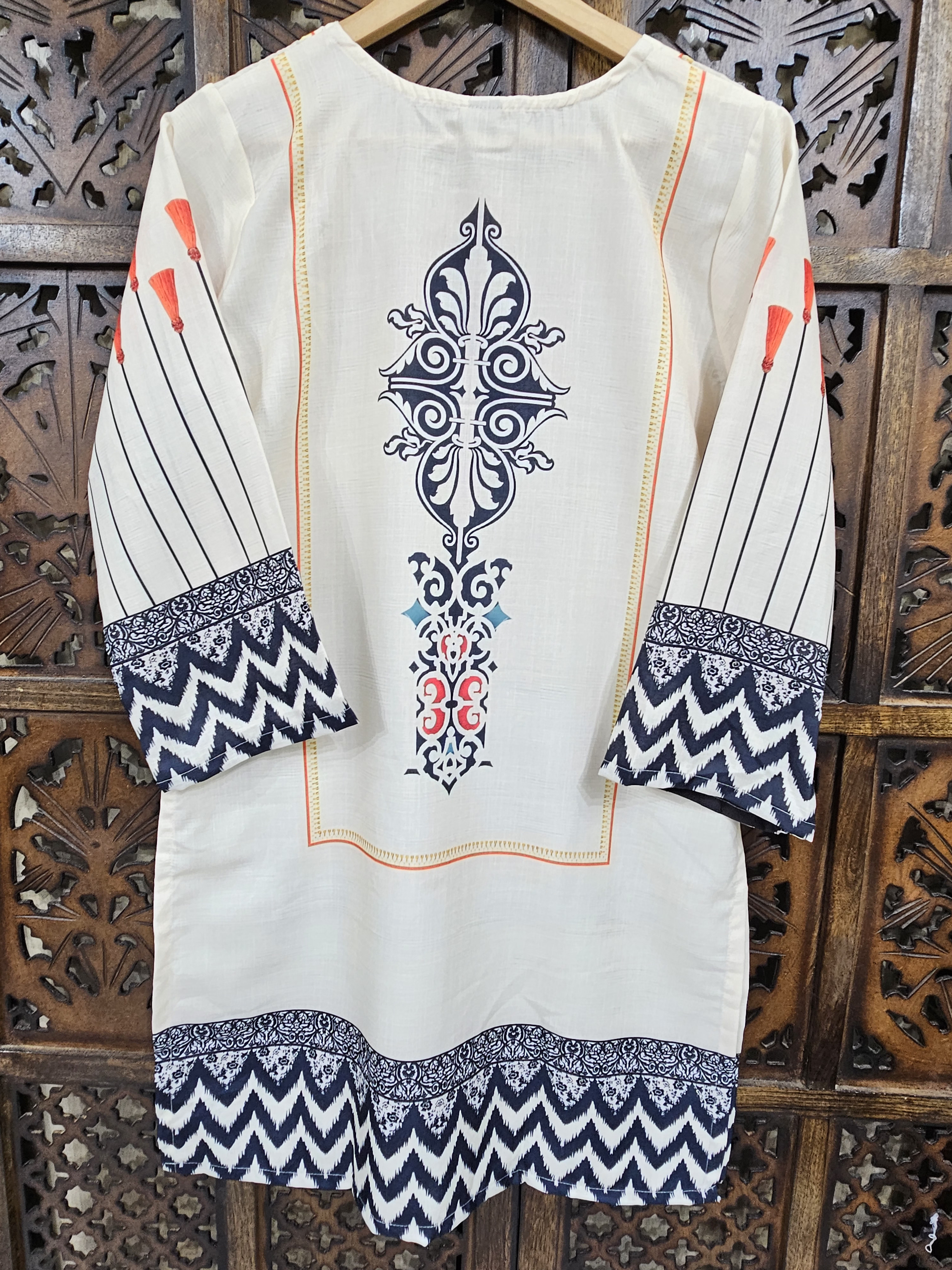 Black White Turkish Slub Cotton Straight Kurta Pant Co-Ord Set view 3