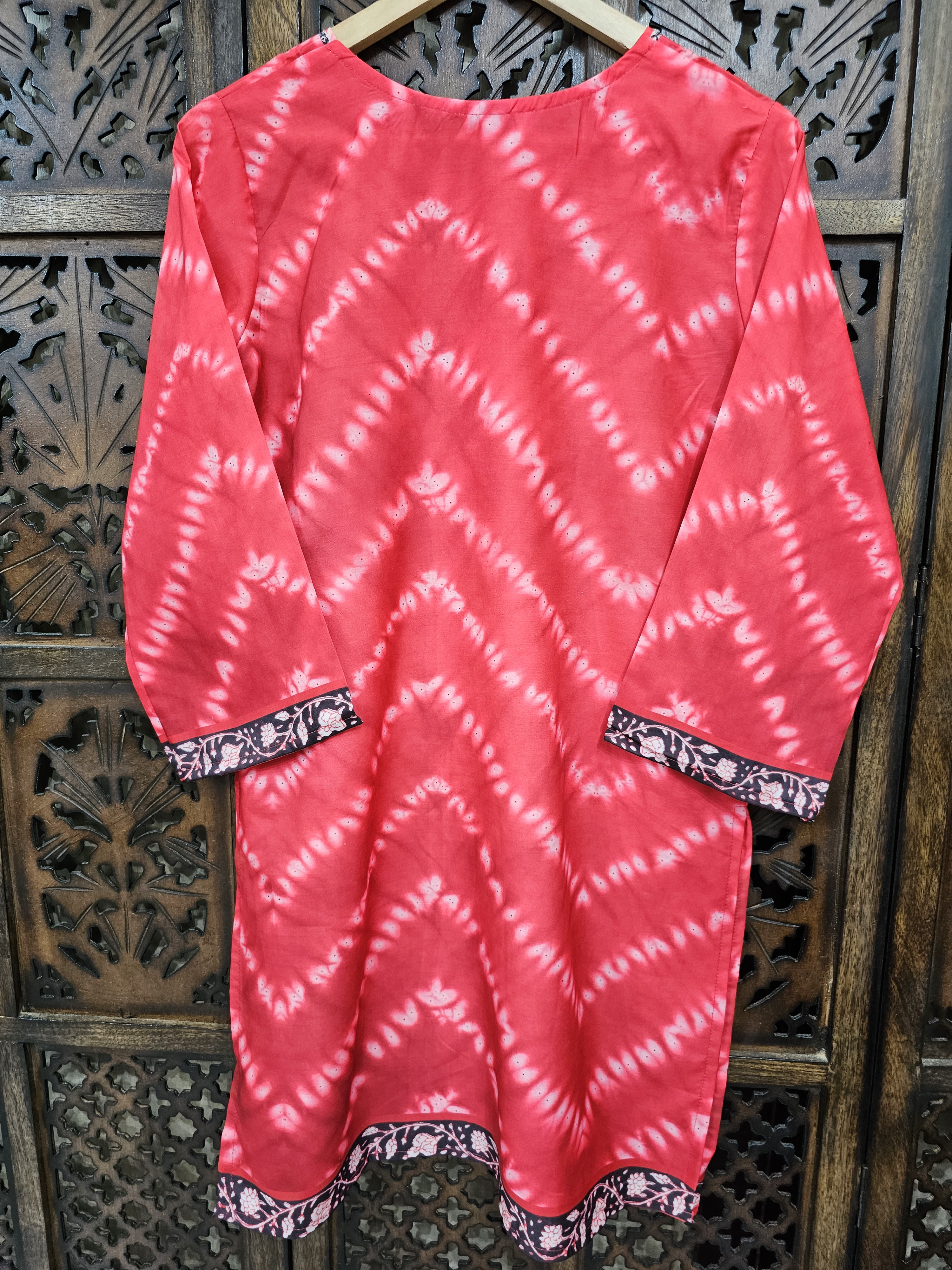 Pink Muslin Straight Tie-Dye Shibori Kurta Pant Co-Ord Set view 4