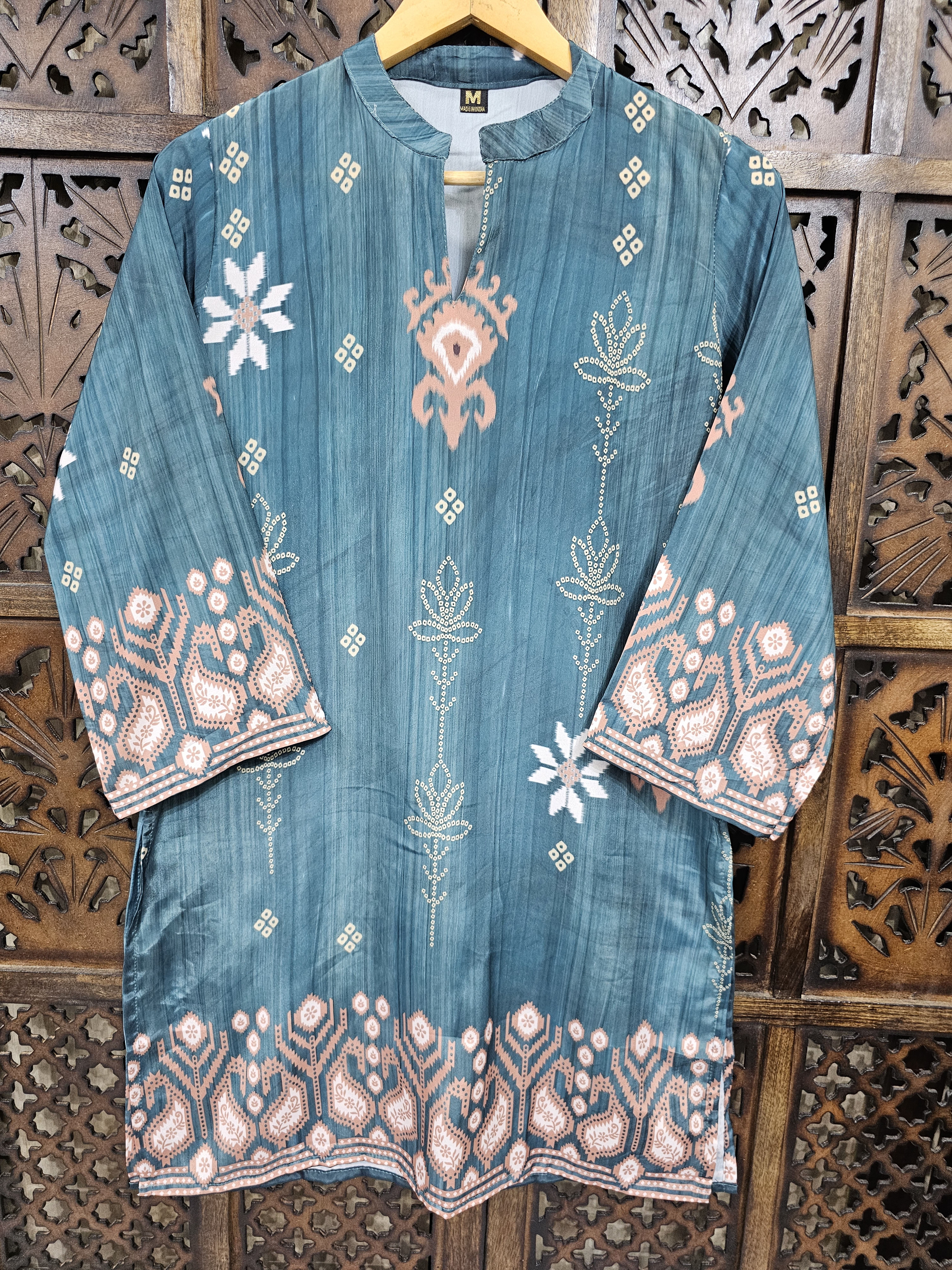 Teal Crepe Straight Ikat Print Kurta Palazzo Co-Ord Set view 3