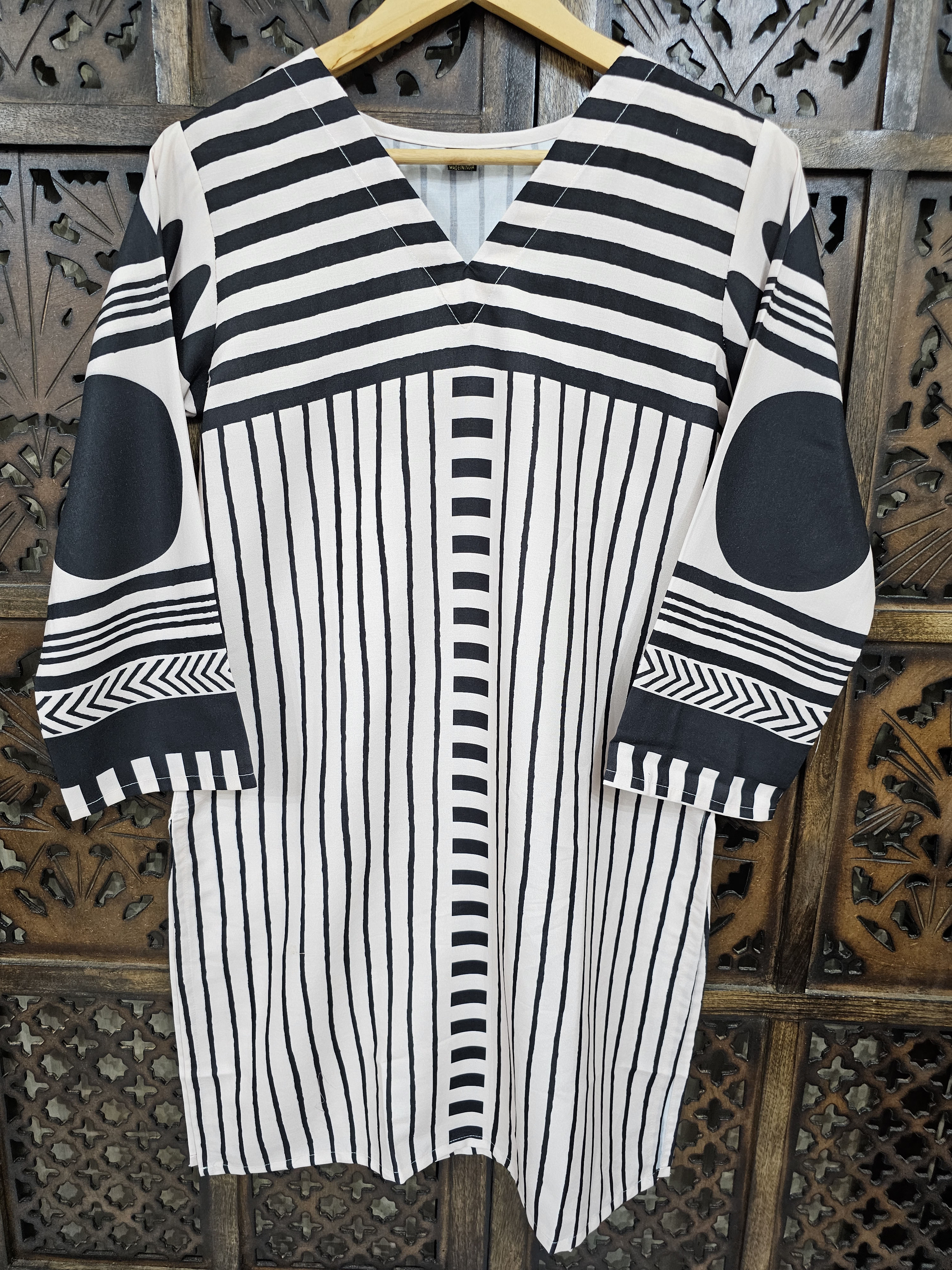 Black White Rayon Straight Kurta Pant Co-Ord Set alternate