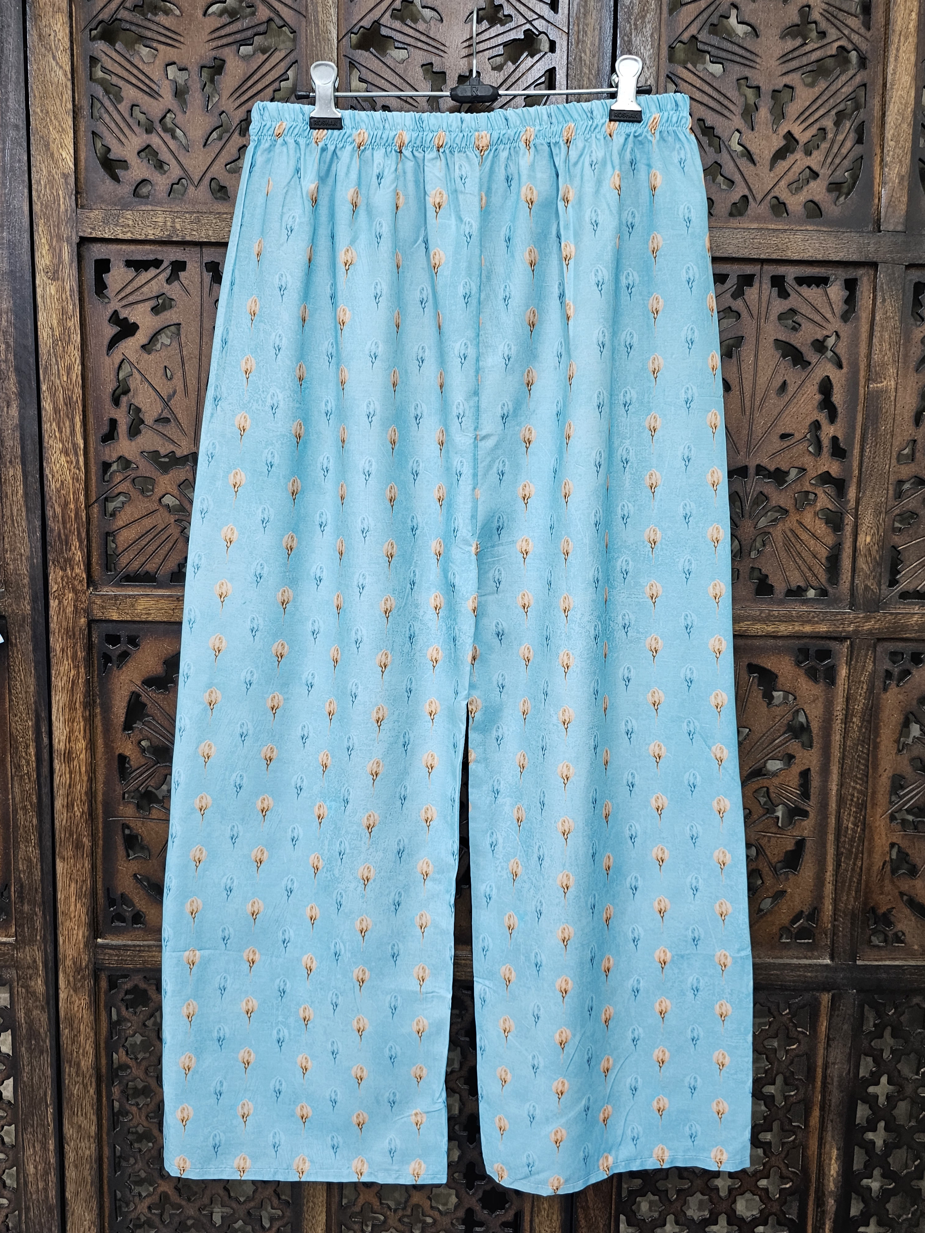 Blue Muslin Straight Floral Print Kurta Pant Co-Ord Set view 4