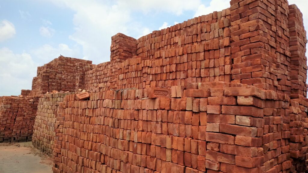 Bricks Rate in Lahore – Updated Construction Market Guide 2025