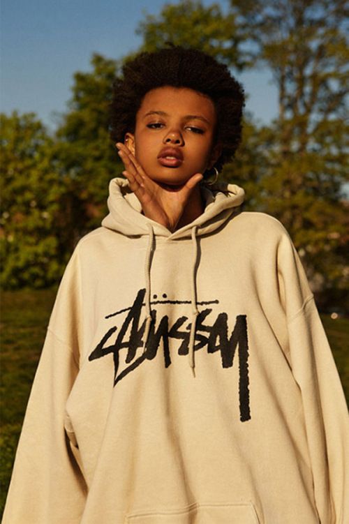 Stussy Hoodie Style in Berlin’s Winter Season