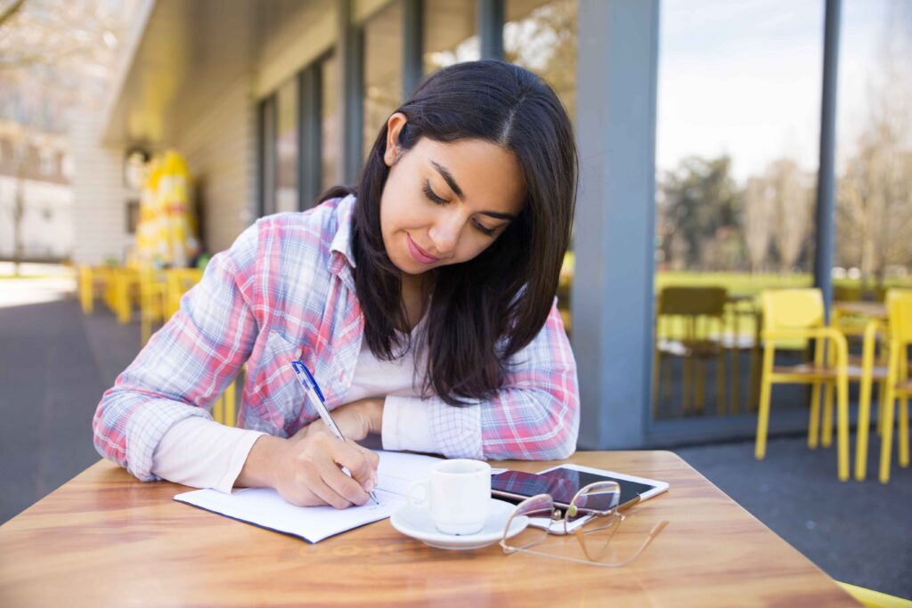 How Pakistani Students Can Benefit From Assignment Help Services