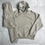Essential Clothing for Fall Hiking Trips