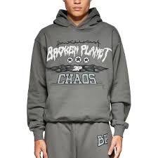 The Rise of Premium Hoodies in Modern Streetwear Culture