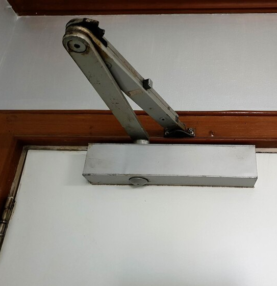 Garage Door Spring Replacement Near Me – Why It’s Important